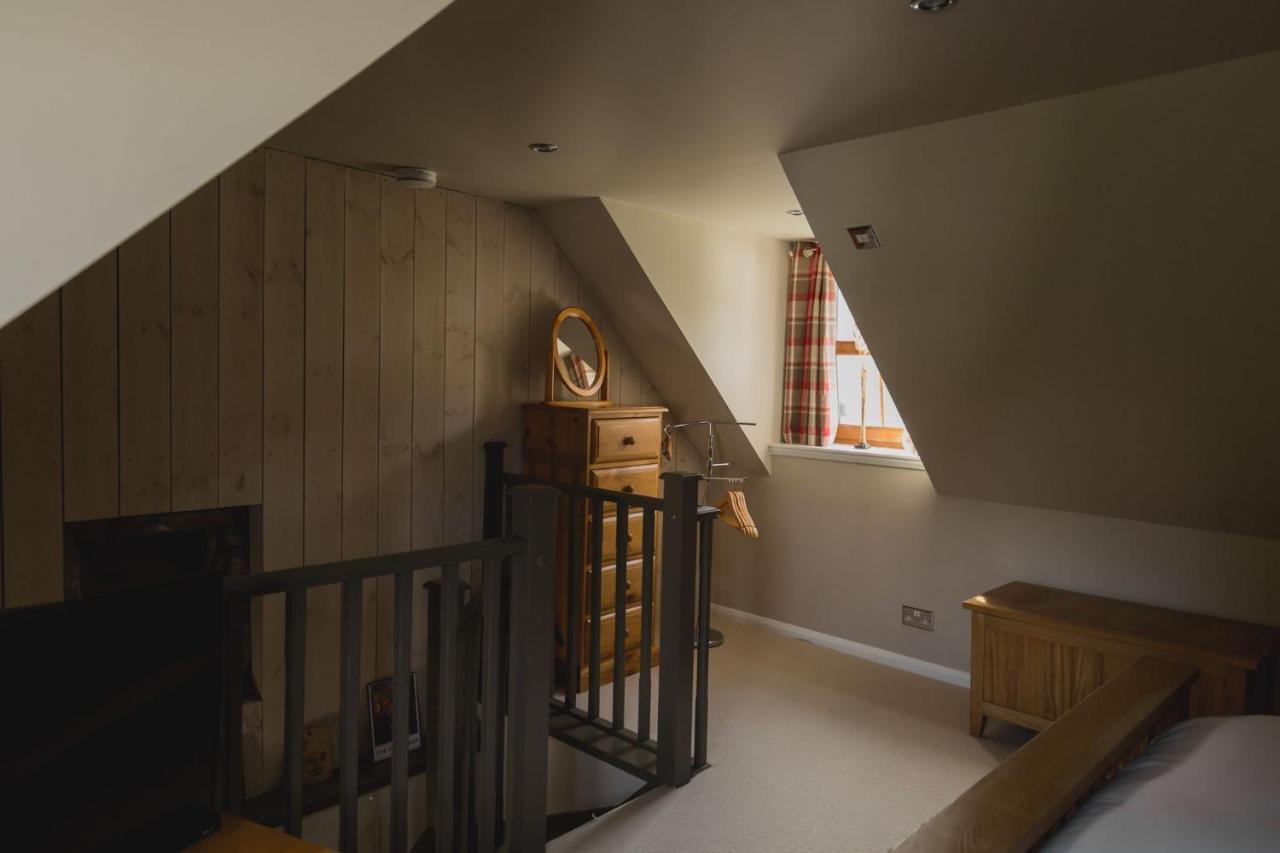 Crossroads Cottage Drumnadrochit Ngoại thất bức ảnh